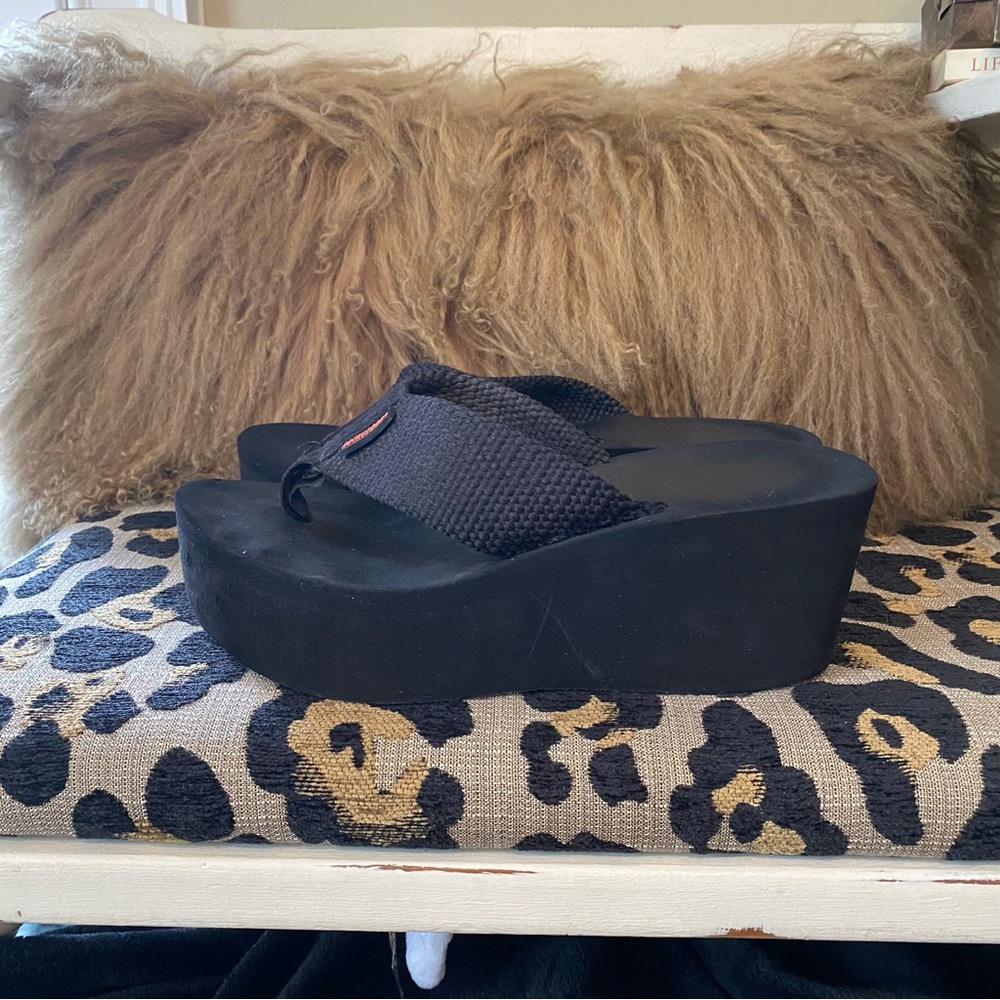 Rocket Dog black platform wedge sandals
